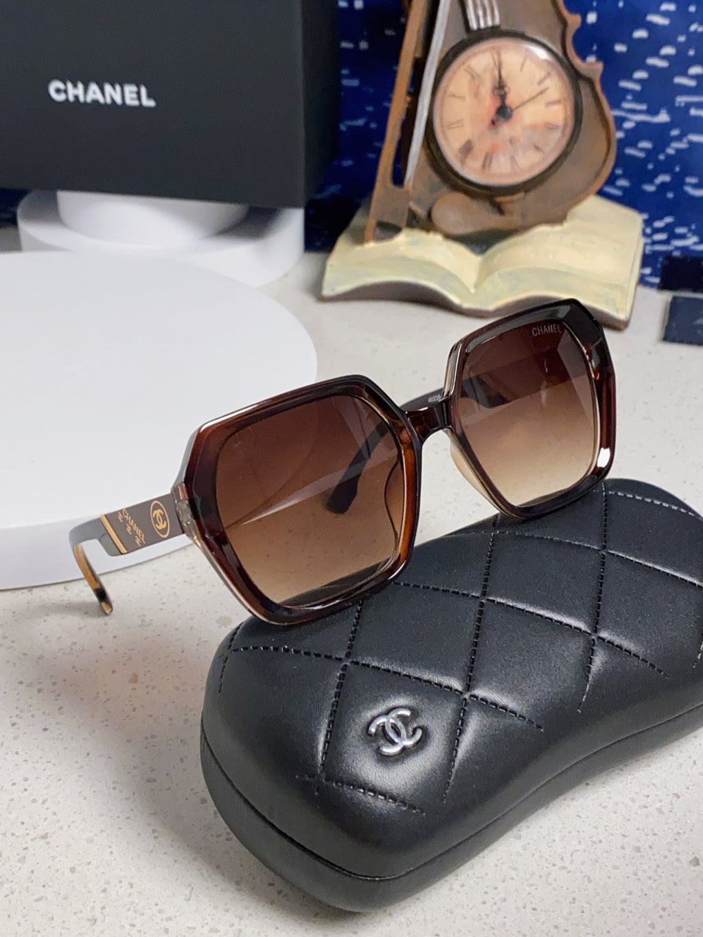 Chanel Polarized Square Red Lens Sunglasses for Women - detail image 10