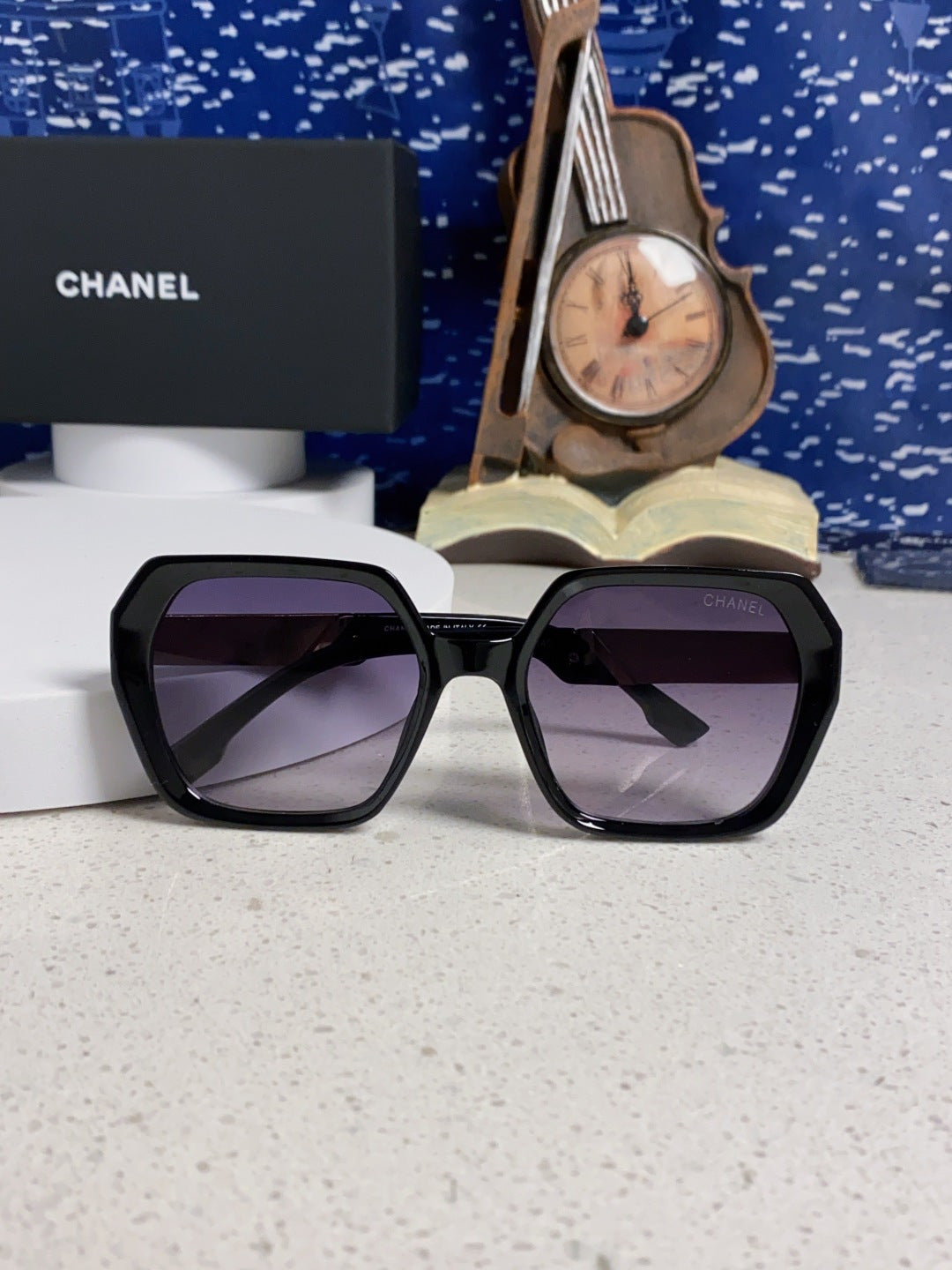 Chanel Polarized Square Gray Lens Sunglasses for Women - detail image 9