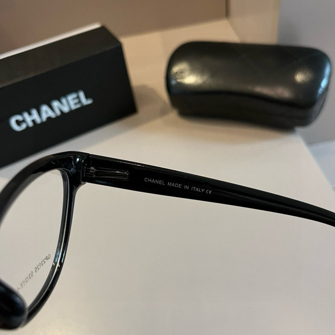 Chanel Cat-Eye Silver Lens Sunglasses for Men & Women - 465086 - detail image 7
