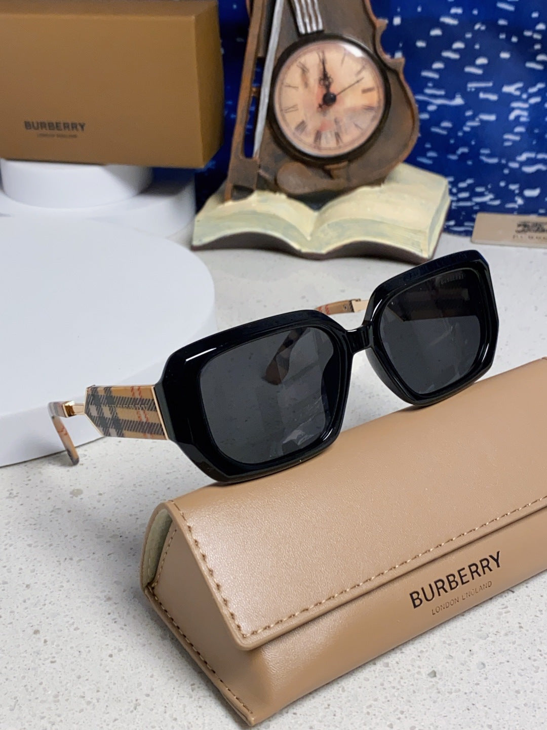 Burberry Rectangular Black Lens Sunglasses for Men & Women - detail image 10