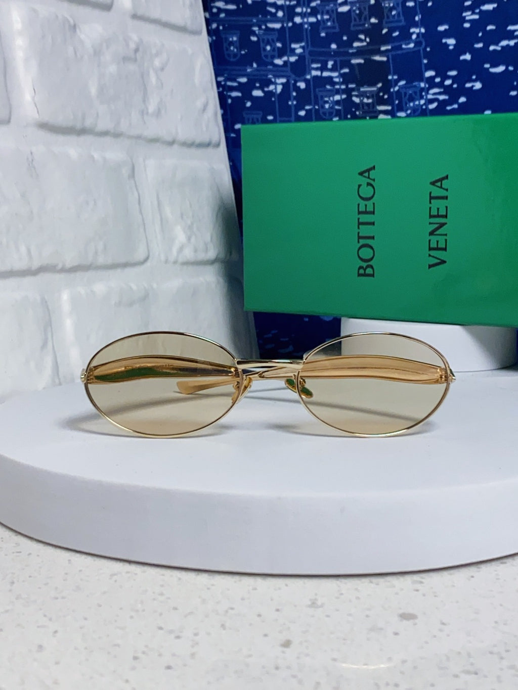 Bottega Veneta BV1386 Oval Silver Lens Sunglasses for Men & Women - 487958 - detail image 2