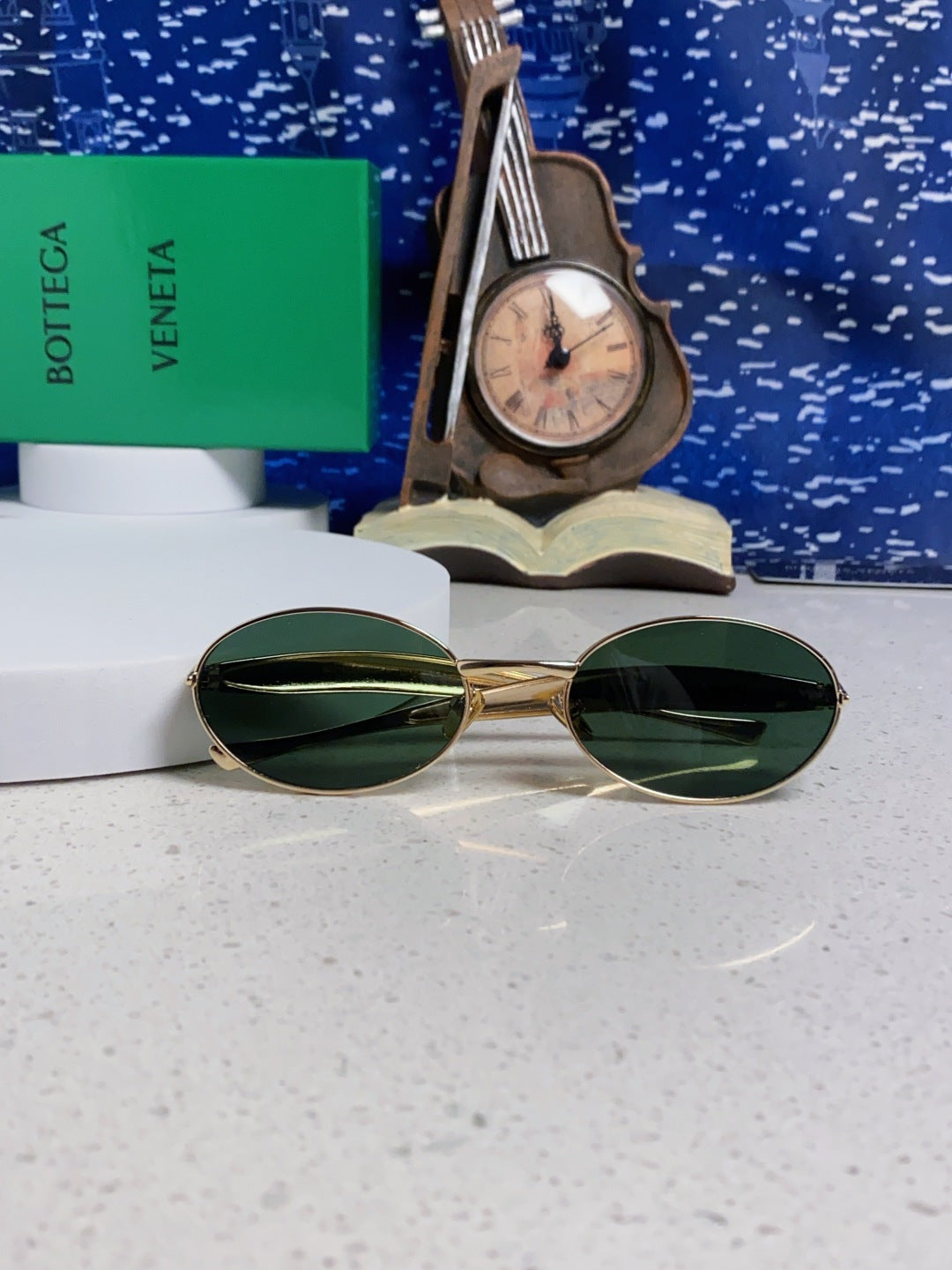 Bottega Veneta BV1386 Oval Green Lens Sunglasses for Men & Women - detail image 8
