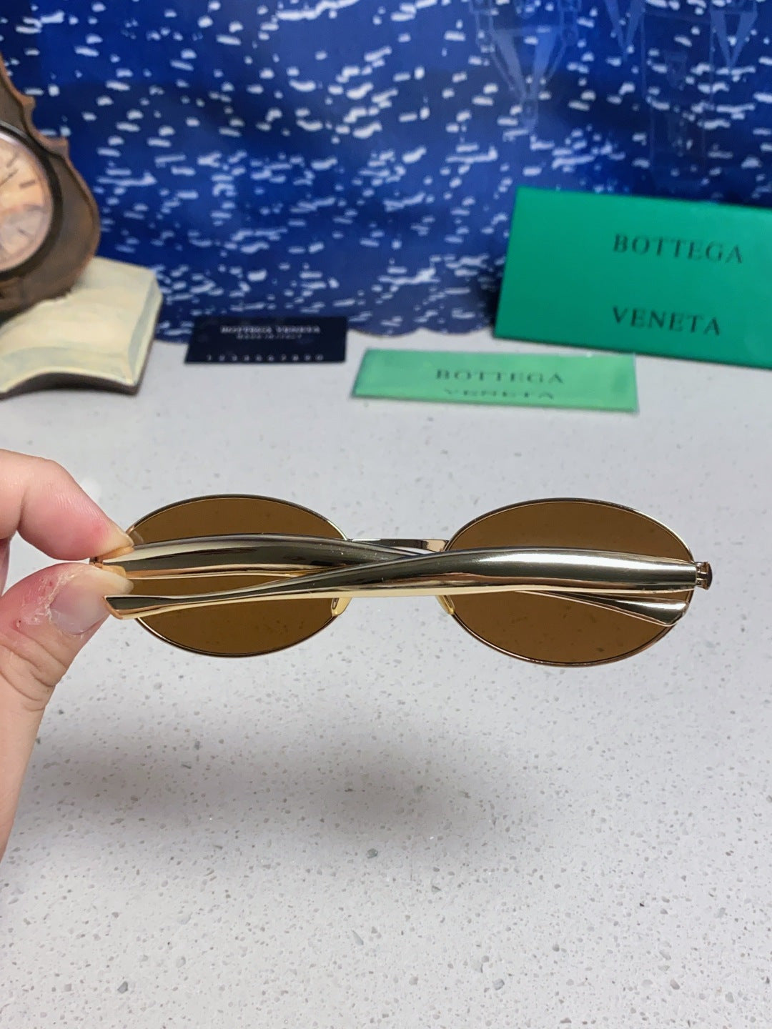 Bottega Veneta BV1386 Oval Brown Lens Sunglasses for Men & Women - detail image 5