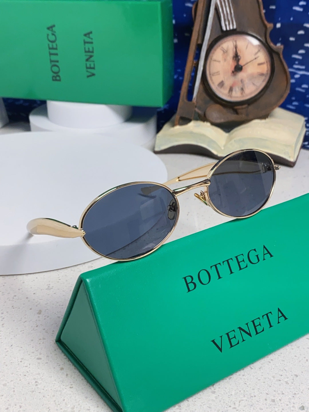 Bottega Veneta BV1386 Oval Blue Lens Sunglasses for Men & Women - detail image 9