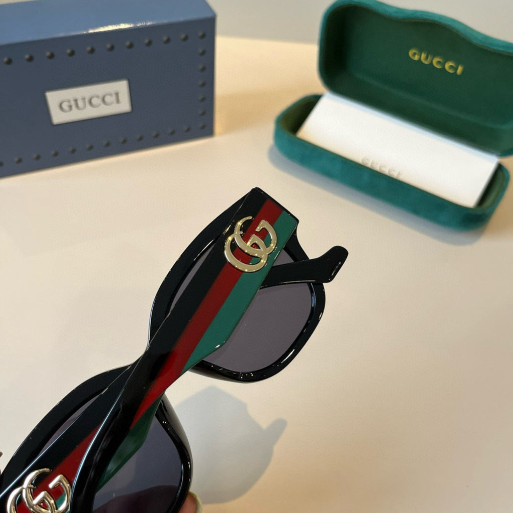 Gucci Oversized Black Lens Sunglasses for Men & Women - 448856 - detail image 6