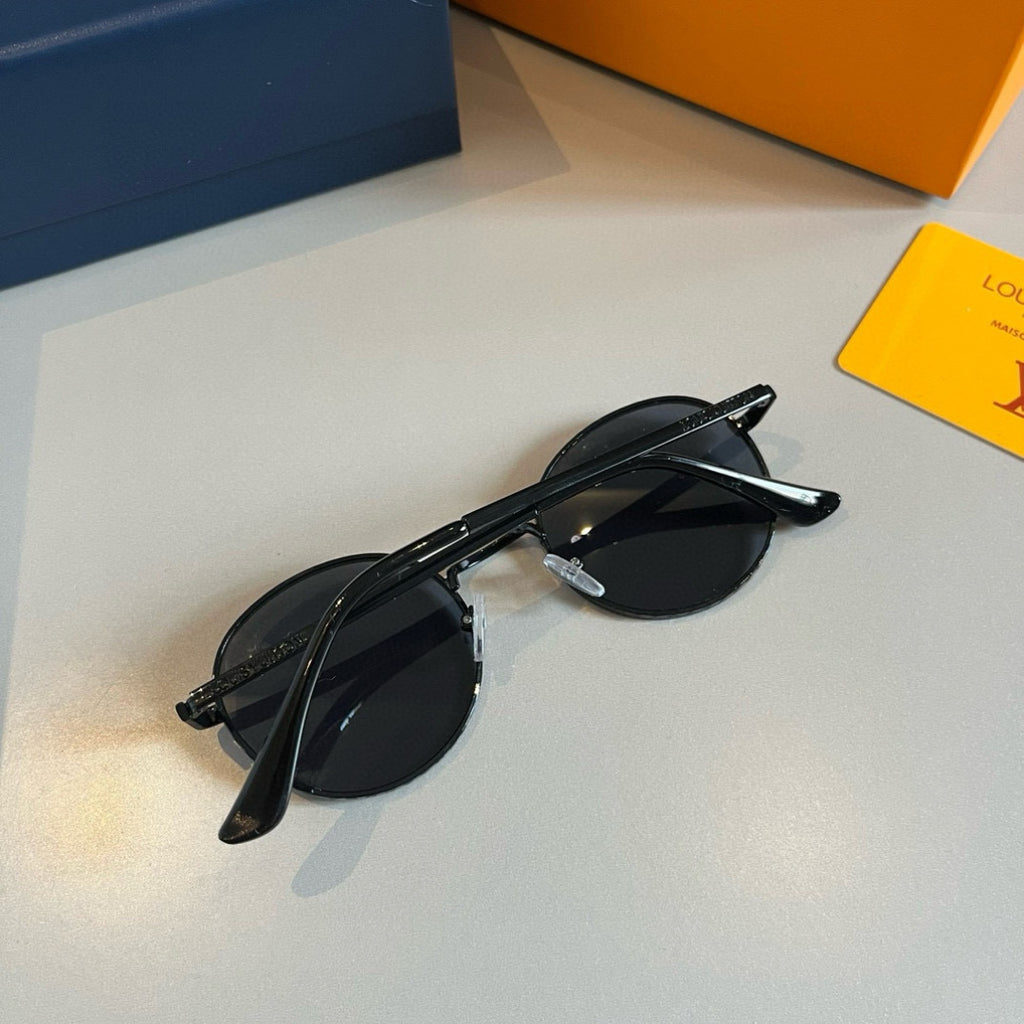 Louis Vuitton Metal Fashion Silver Lens Sunglasses for Men & Women - detail image 8