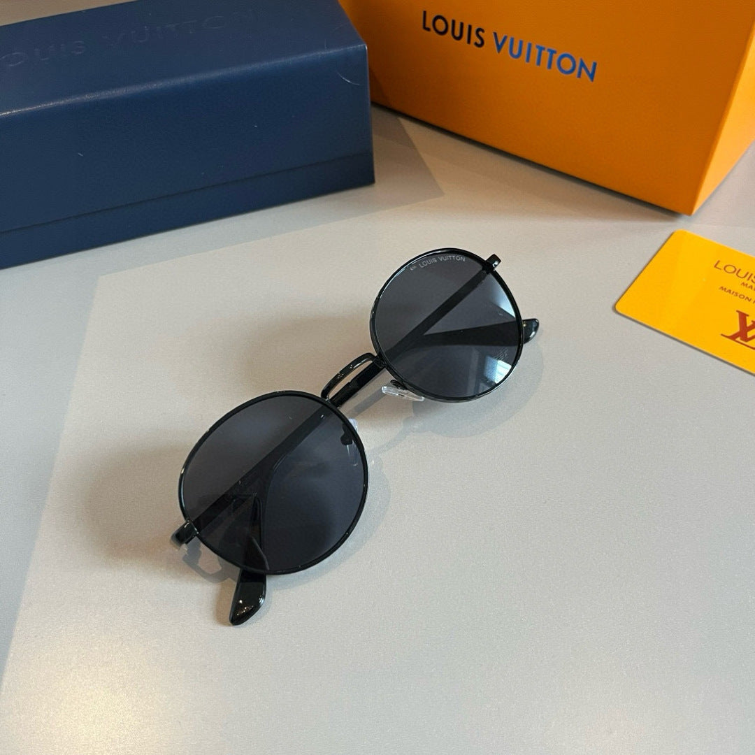 Louis Vuitton Metal Fashion Silver Lens Sunglasses for Men & Women - detail image 9