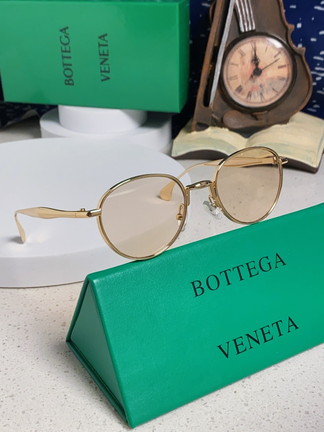 Bottega Veneta BV1396 Metal Oval Silver Lens Sunglasses for Men & Women - detail image 9