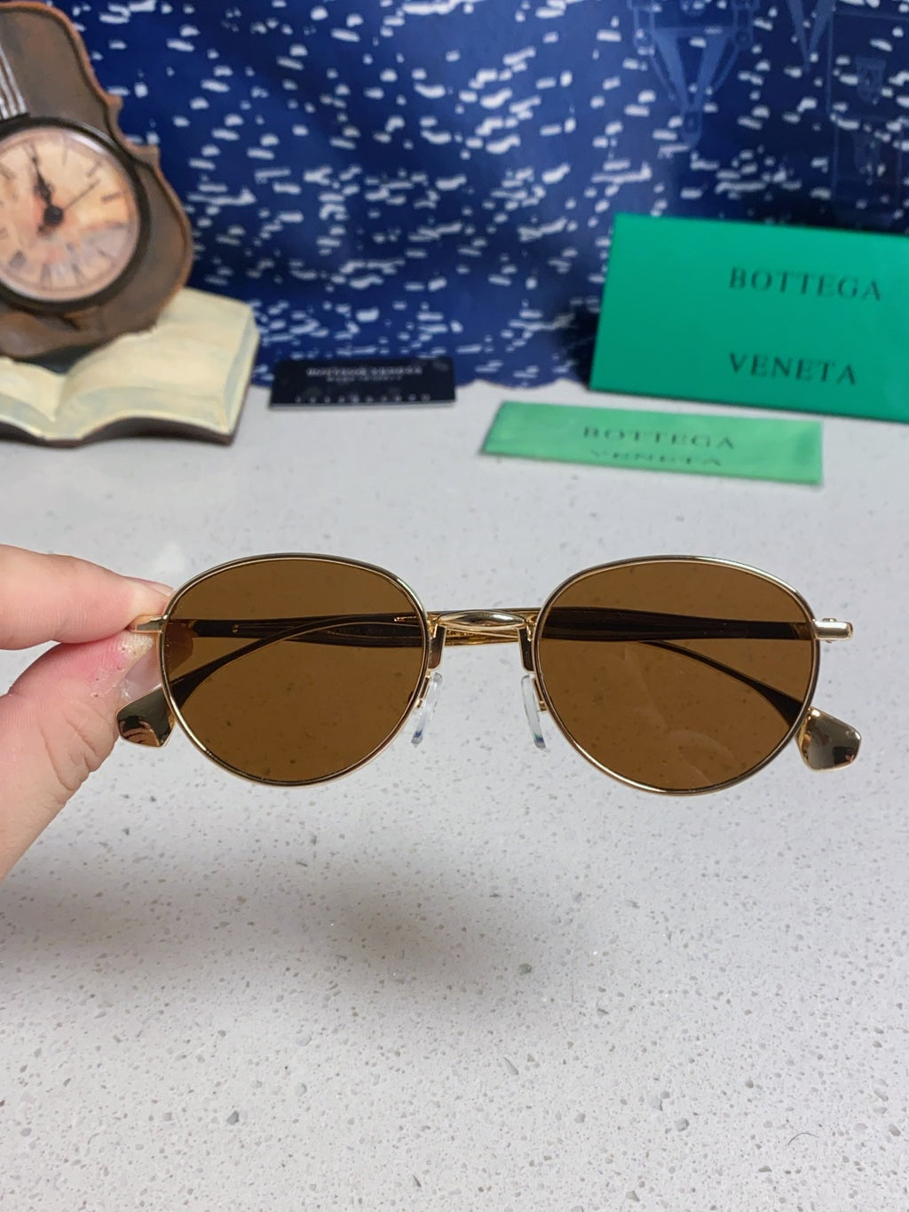 Bottega Veneta BV1396 Metal Oval Brown Lens Sunglasses for Men & Women - detail image 3