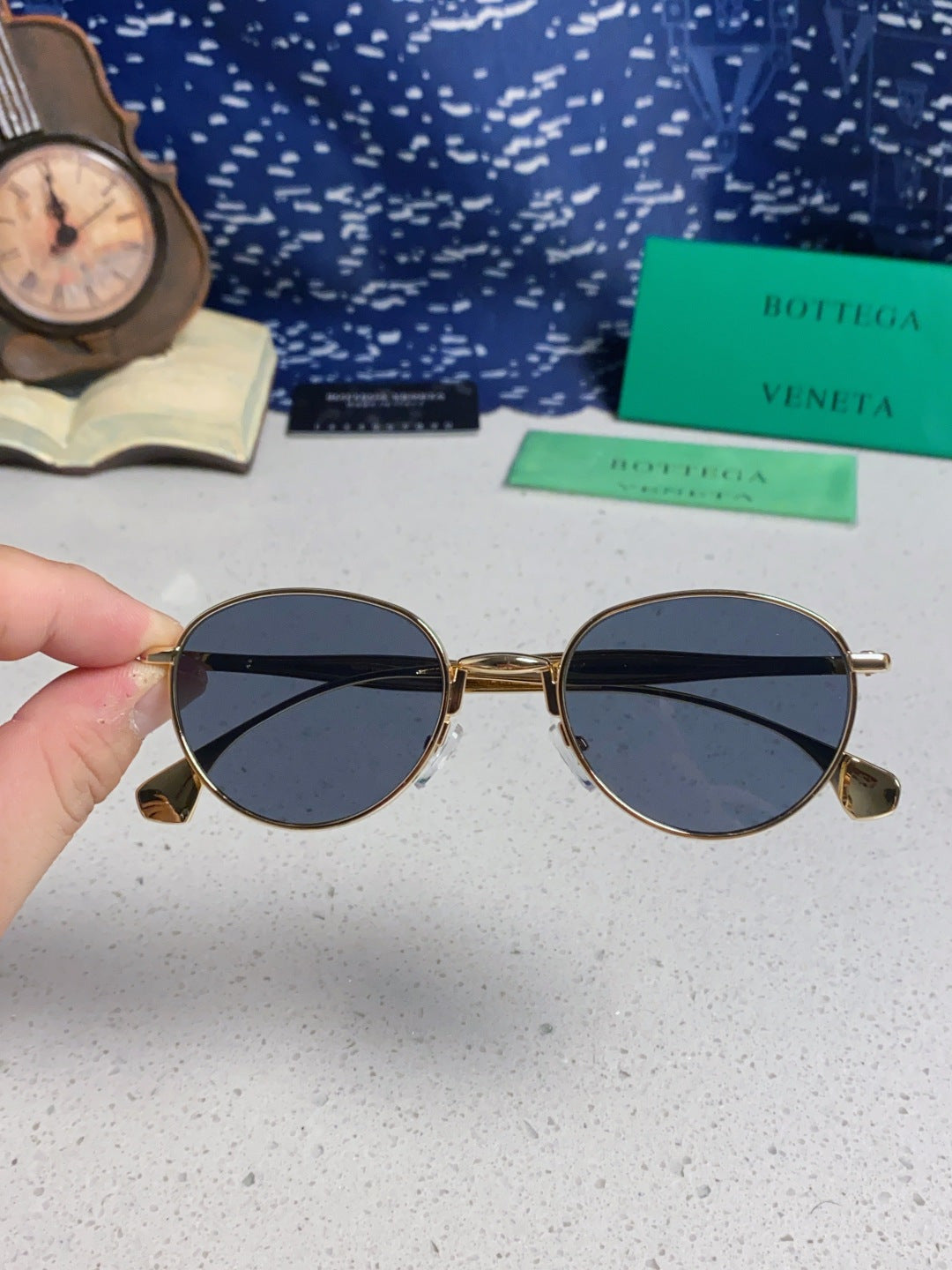 Bottega Veneta BV1396 Metal Oval Blue Lens Sunglasses for Men & Women - 487974 - detail image 4