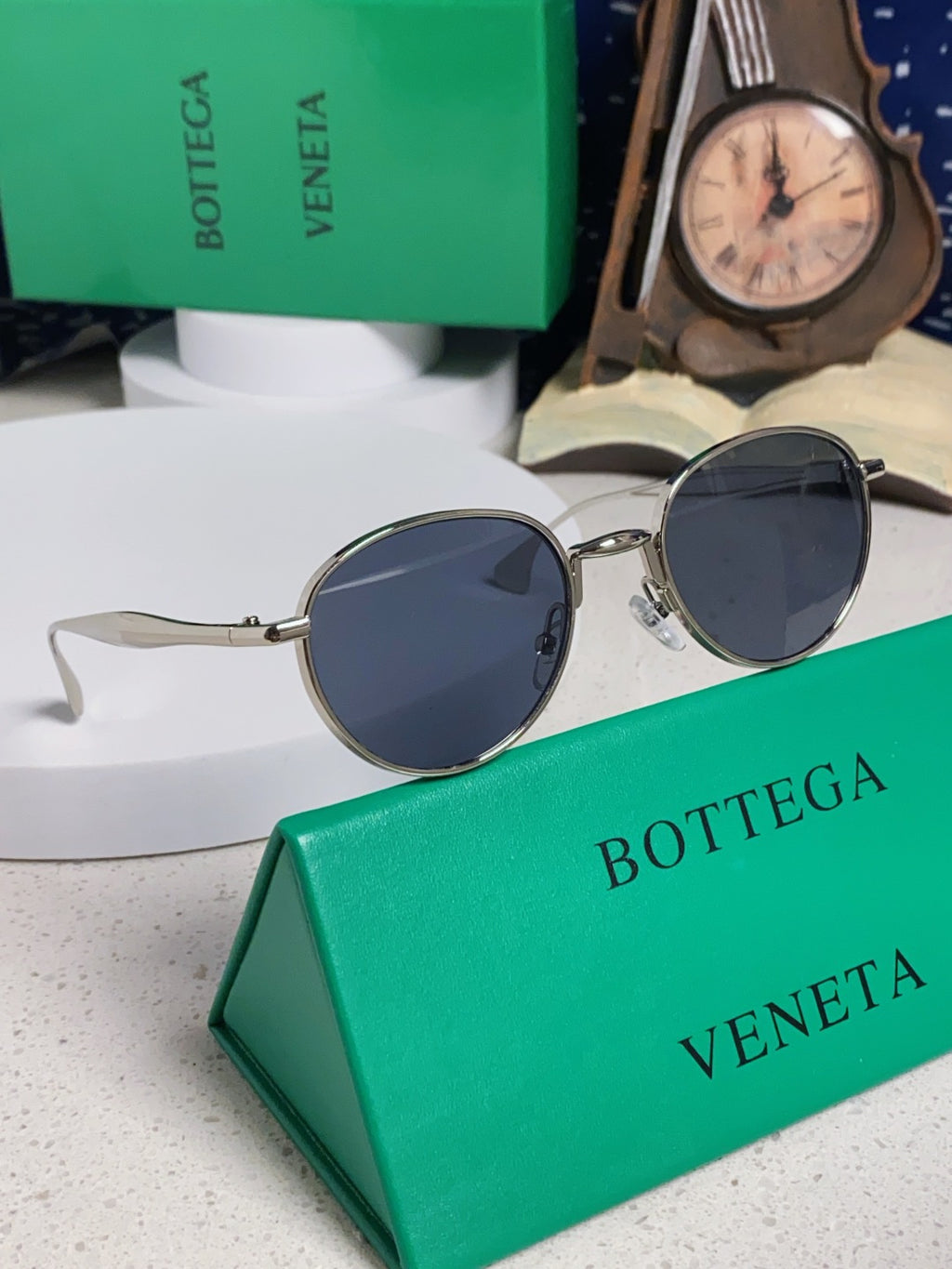 Bottega Veneta BV1396 Metal Oval Blue Lens Sunglasses for Men & Women - detail image 9