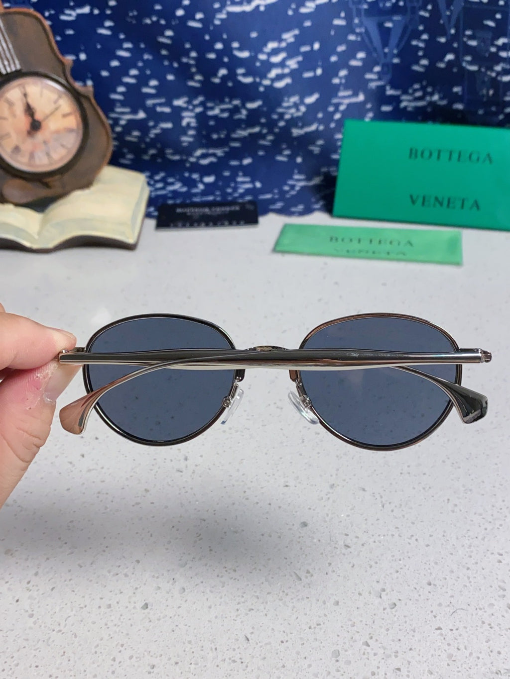 Bottega Veneta BV1396 Metal Oval Blue Lens Sunglasses for Men & Women - detail image 5