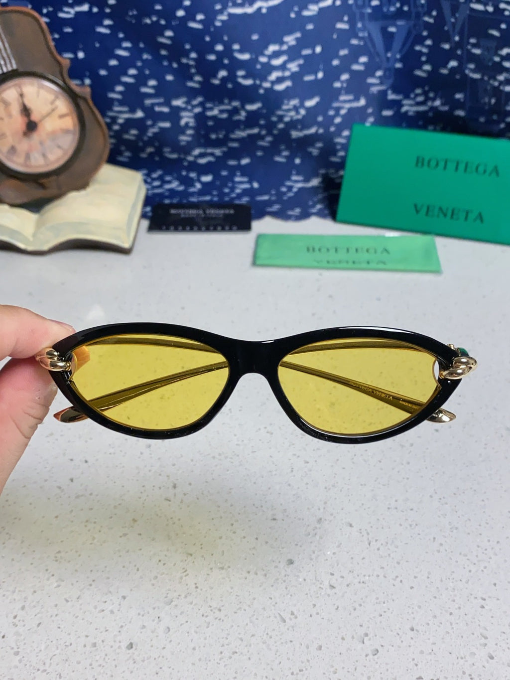 Bottega Veneta BV1390 Cat-Eye Yellow Lens Sunglasses for Women - detail image 4