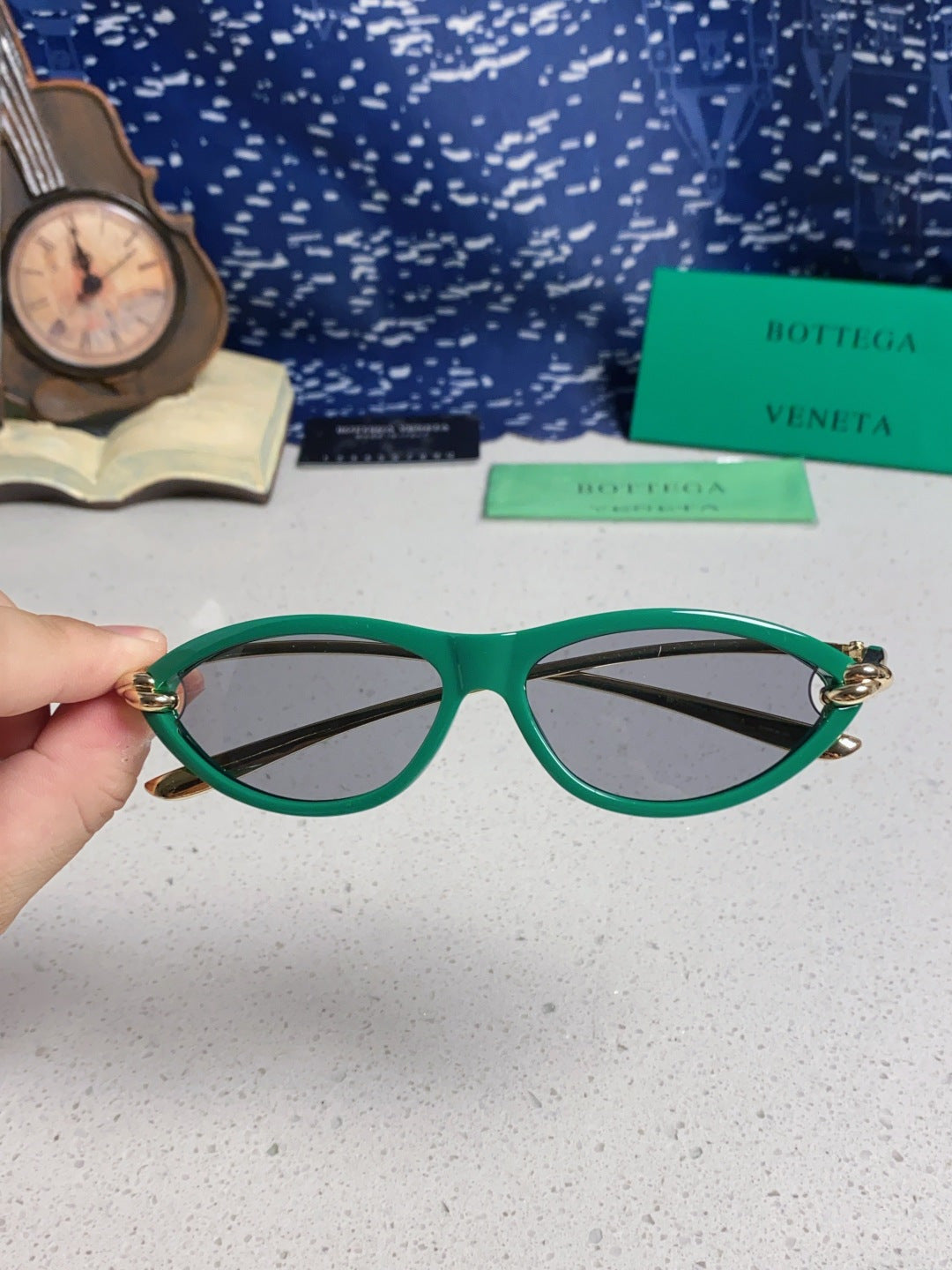 Bottega Veneta BV1390 Cat-Eye Green Lens Sunglasses for Women - 358864 - detail image 4