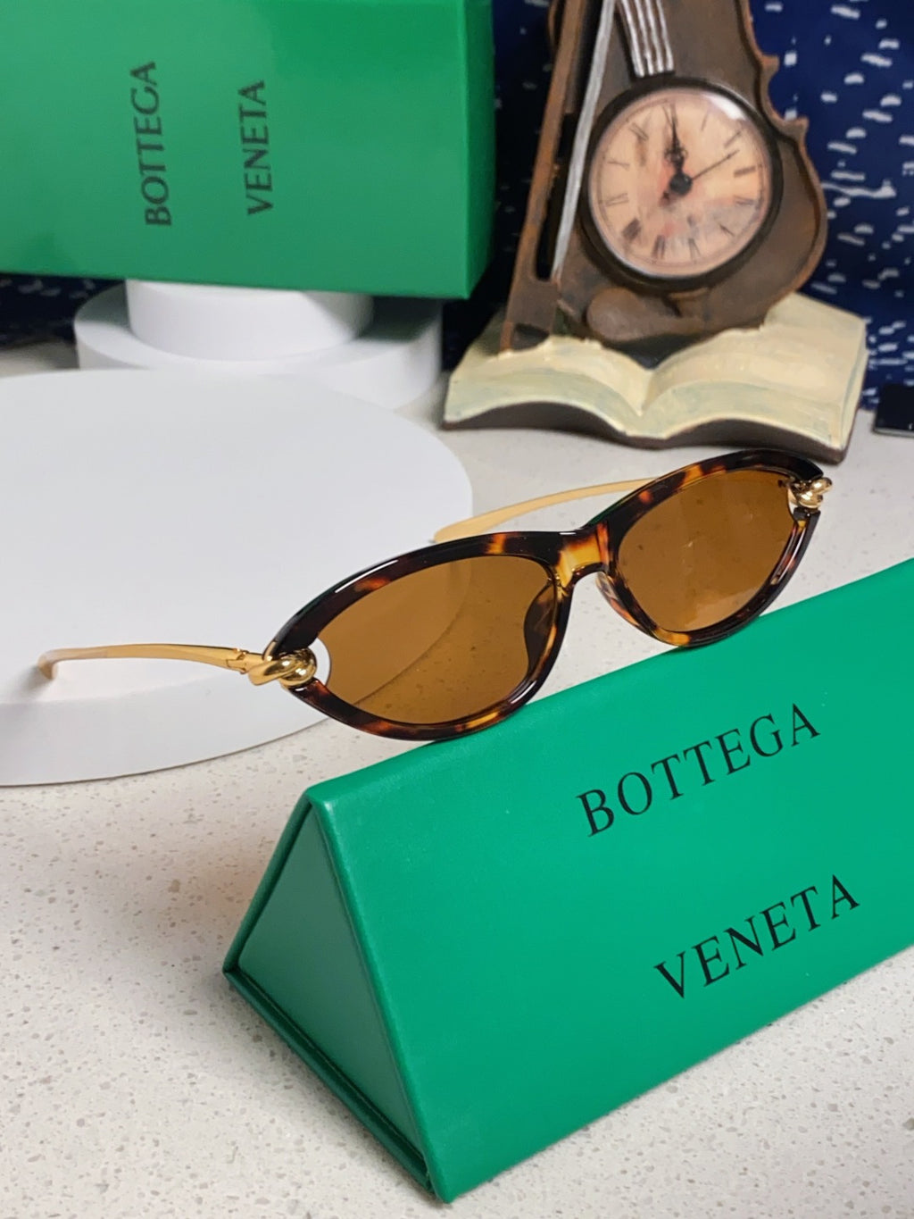 Bottega Veneta BV1390 Cat-Eye Brown Lens Sunglasses for Women - detail image 9