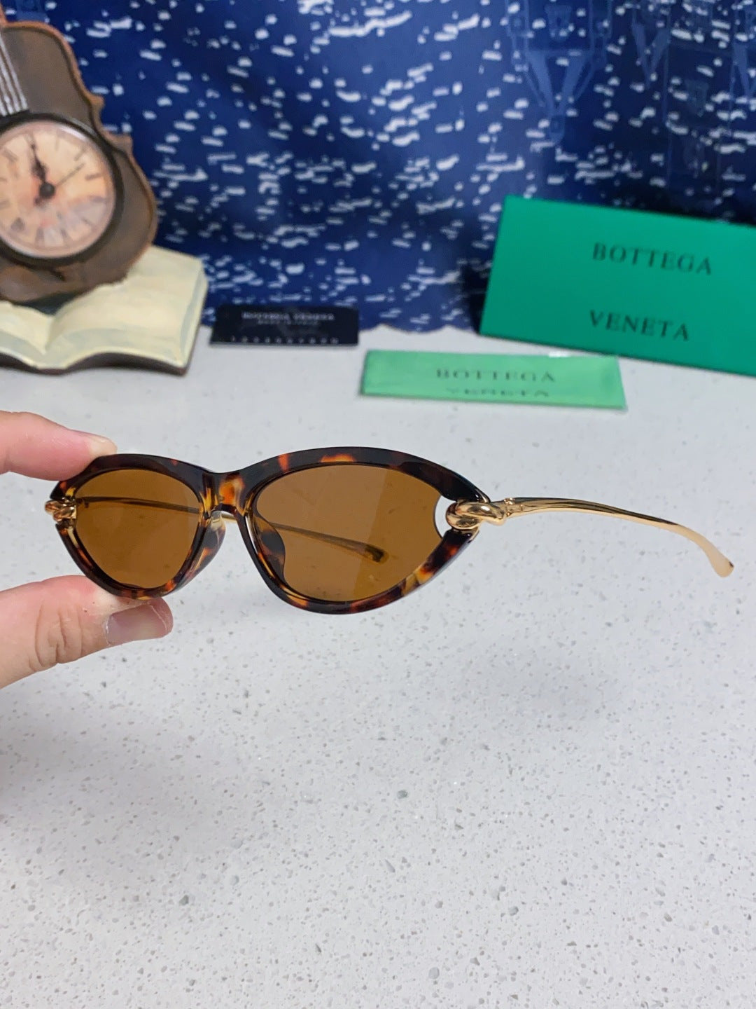 Bottega Veneta BV1390 Cat-Eye Brown Lens Sunglasses for Women - 358866 - detail image 6