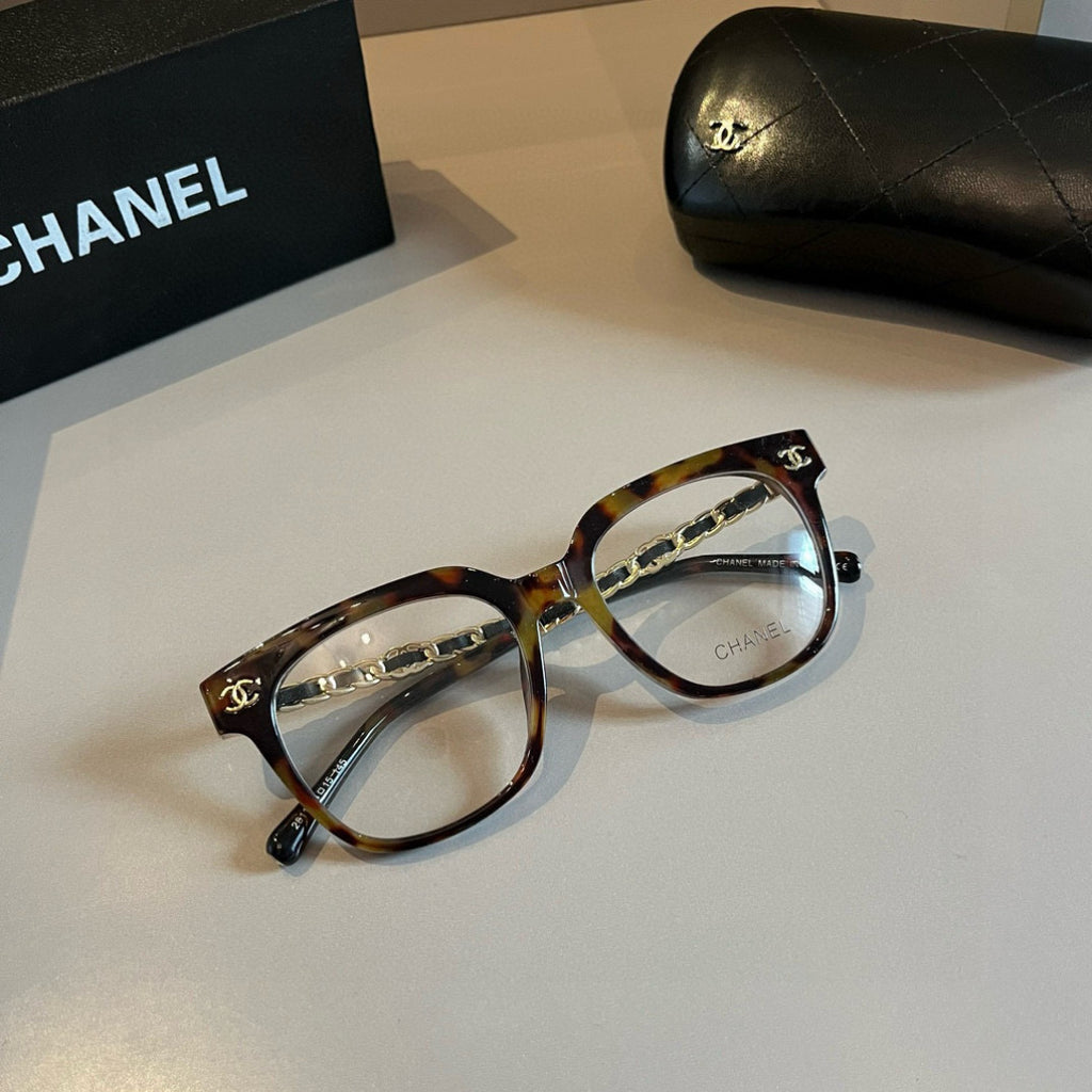 Chanel Oversized Silver Lens Sunglasses for Men & Women - 465143 - detail image 7
