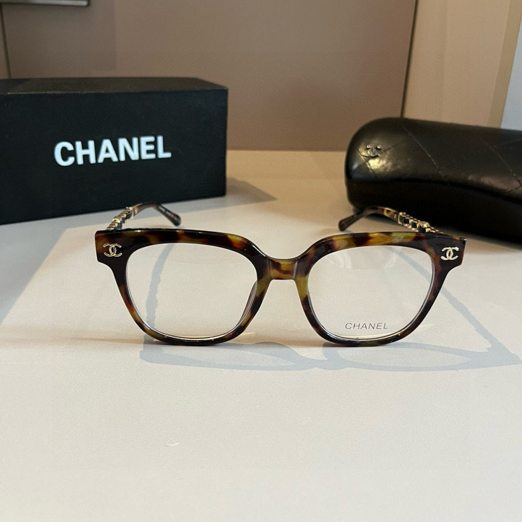 Chanel Oversized Silver Lens Sunglasses for Men & Women - 465143 - detail image 2