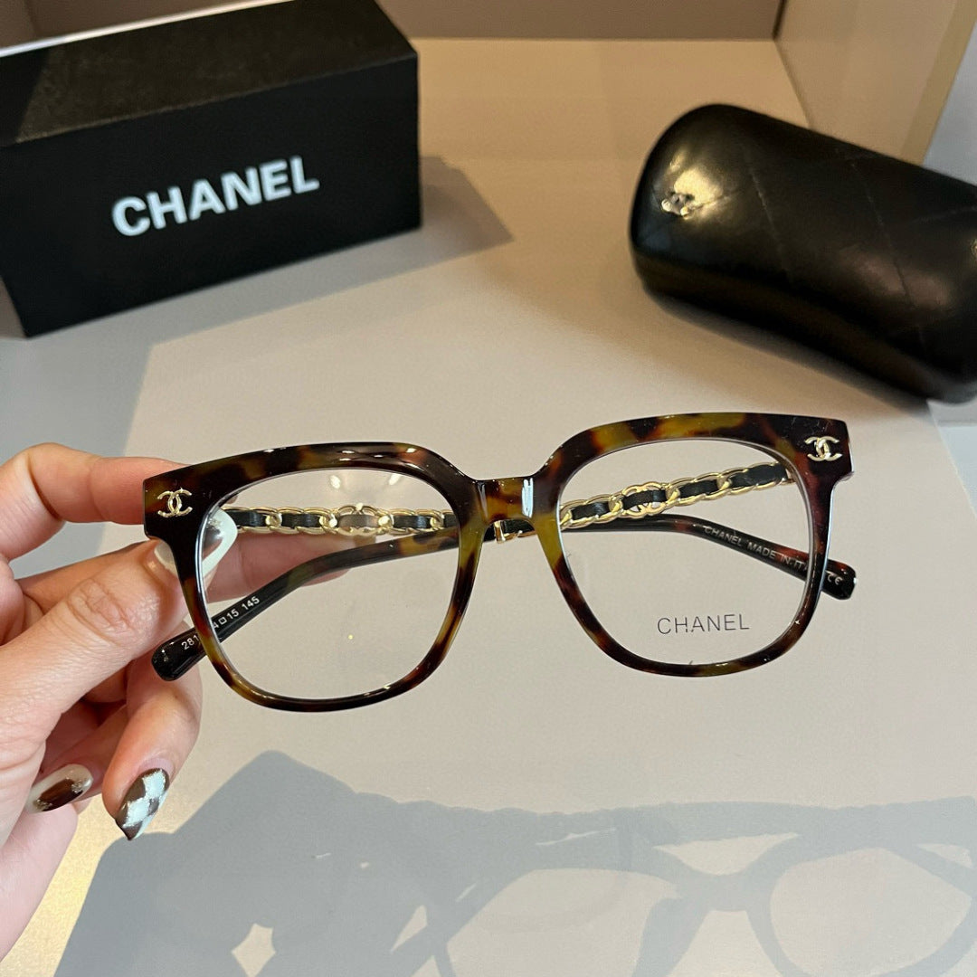 Chanel Oversized Silver Lens Sunglasses for Men & Women - 493544 - detail image 6