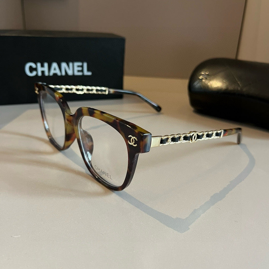 Chanel Oversized Silver Lens Sunglasses for Men & Women - 493544 - detail image 3