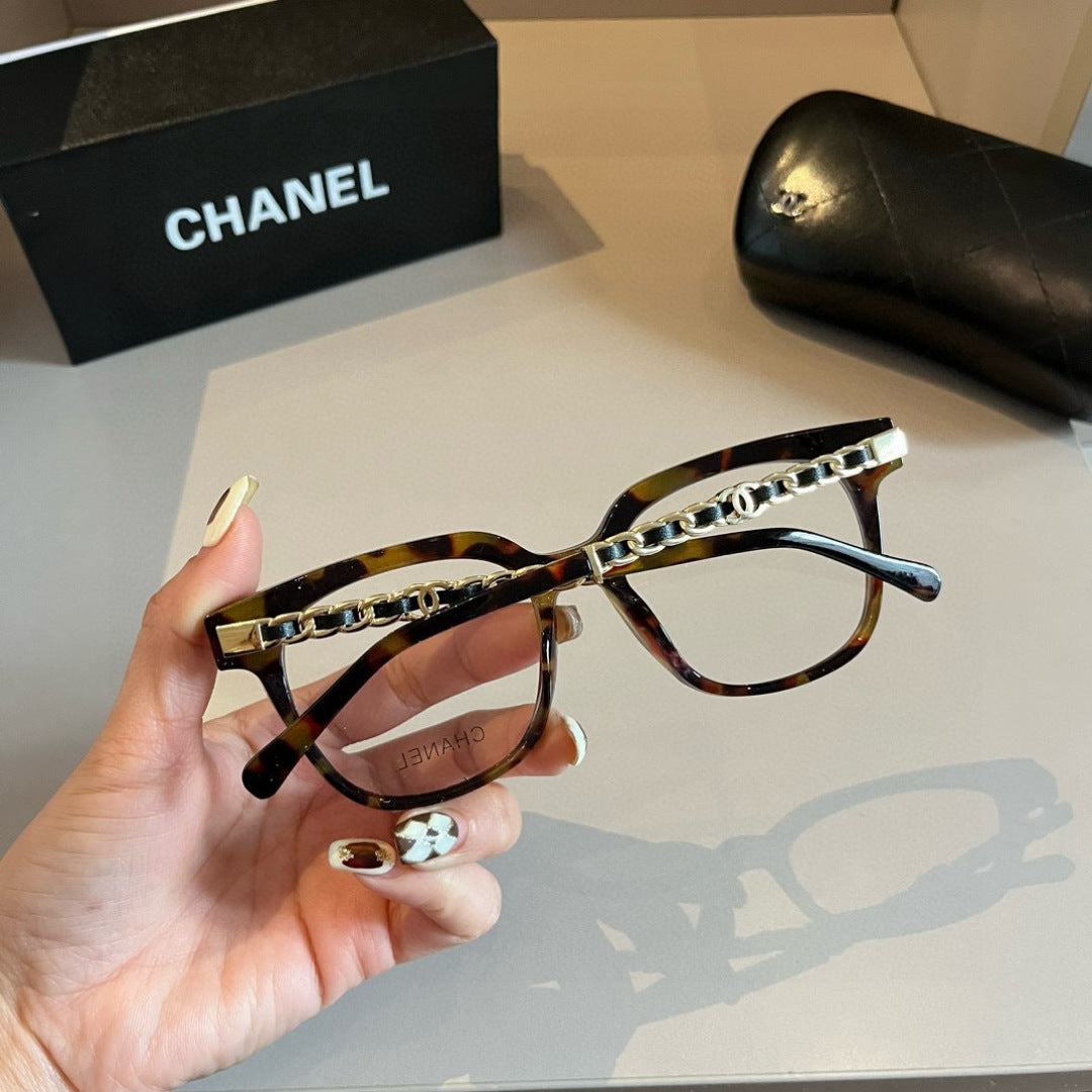 Chanel Oversized Silver Lens Sunglasses for Men & Women - 465143 - detail image 8