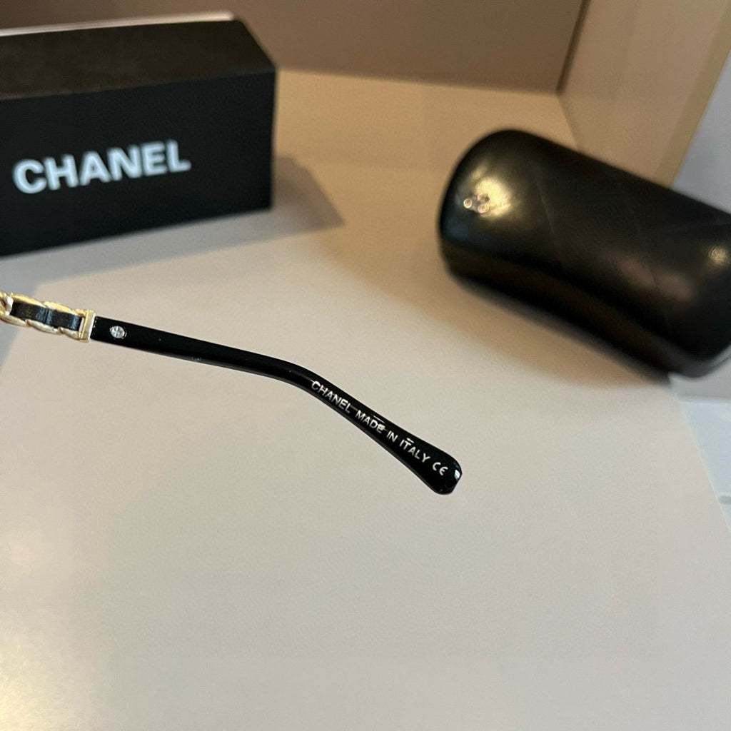 Chanel Oversized Silver Lens Sunglasses for Men & Women - 465145 - detail image 9