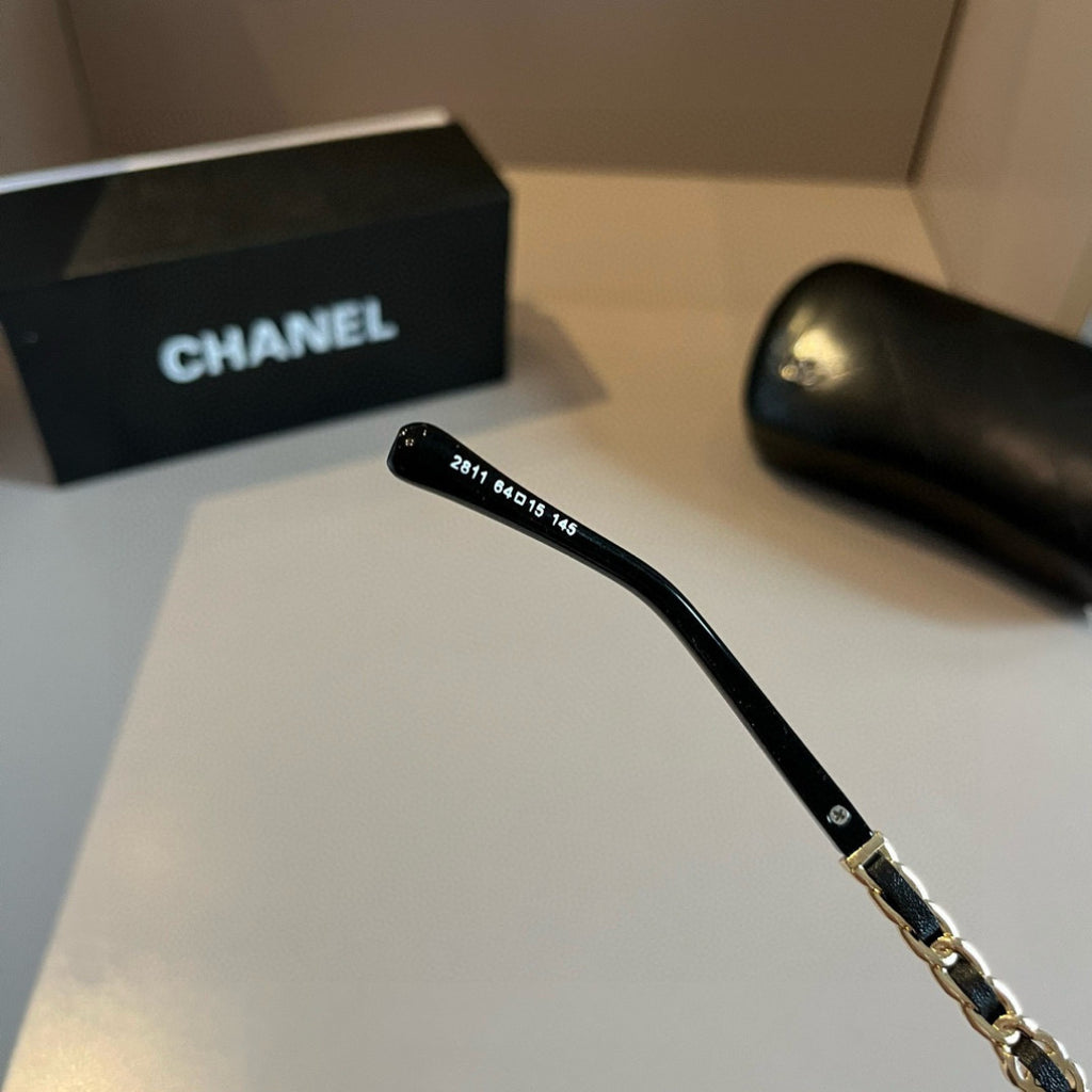 Chanel Oversized Silver Lens Sunglasses for Men & Women - 493546 - detail image 6