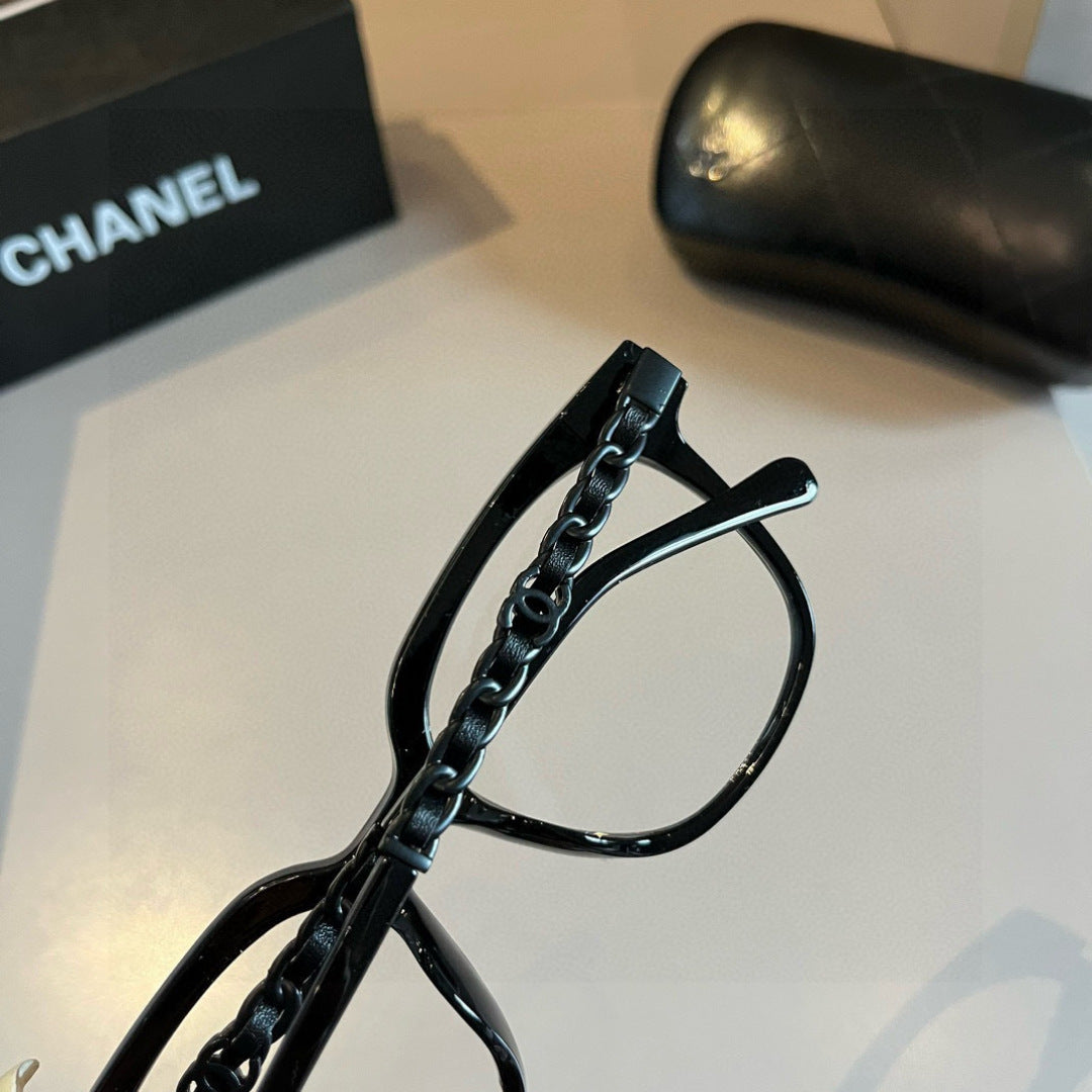 Chanel Oversized Silver Lens Sunglasses for Men & Women - 493547 - detail image 5