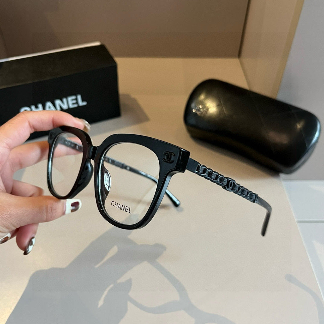 Chanel Oversized Silver Lens Sunglasses for Men & Women - 493547 - detail image 3