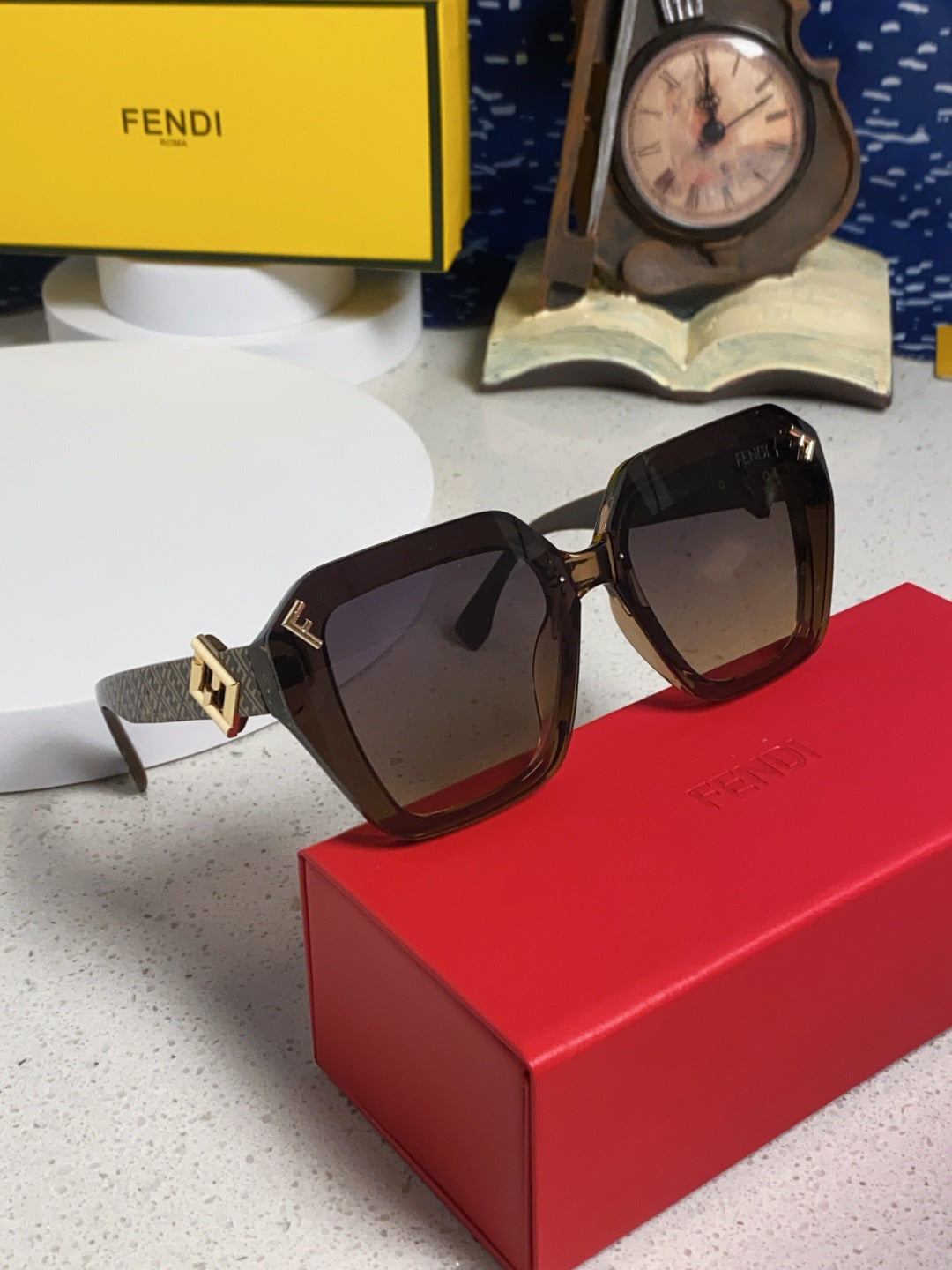 Fendi Cat-Eye Brown Lens Sunglasses for Men & Women - 132614 - detail image 10