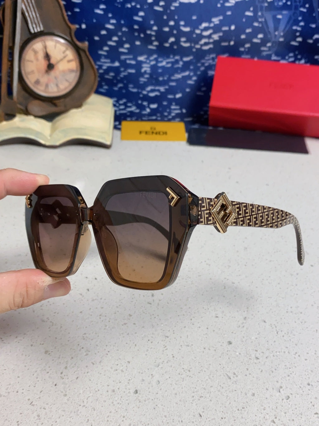 Fendi Cat-Eye Brown Lens Sunglasses for Men & Women - 132614 - detail image 6