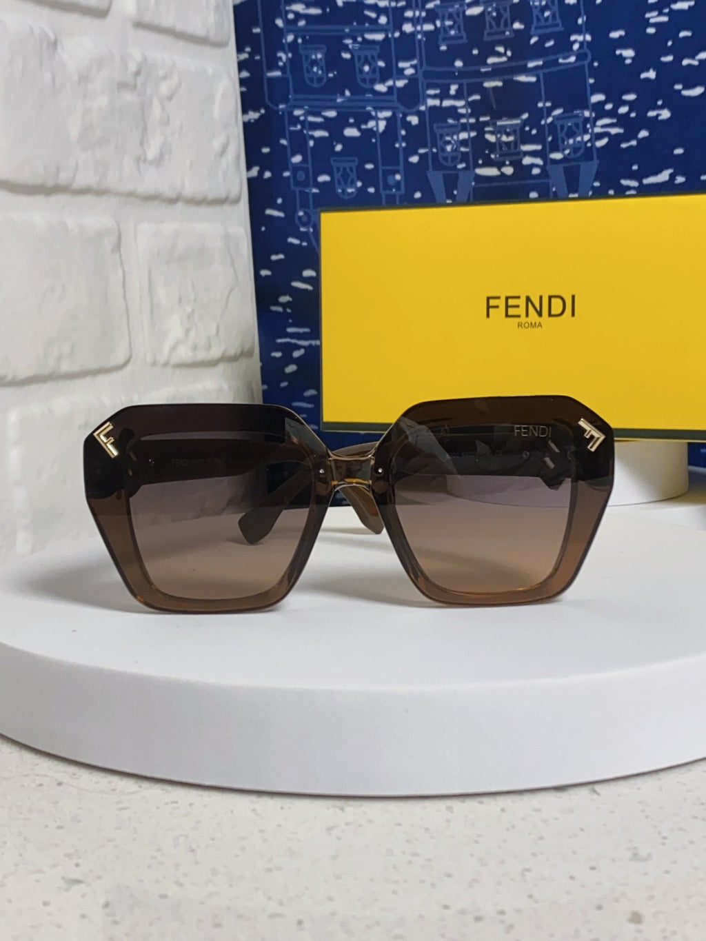 Fendi Cat-Eye Brown Lens Sunglasses for Men & Women - 132614 - detail image 2