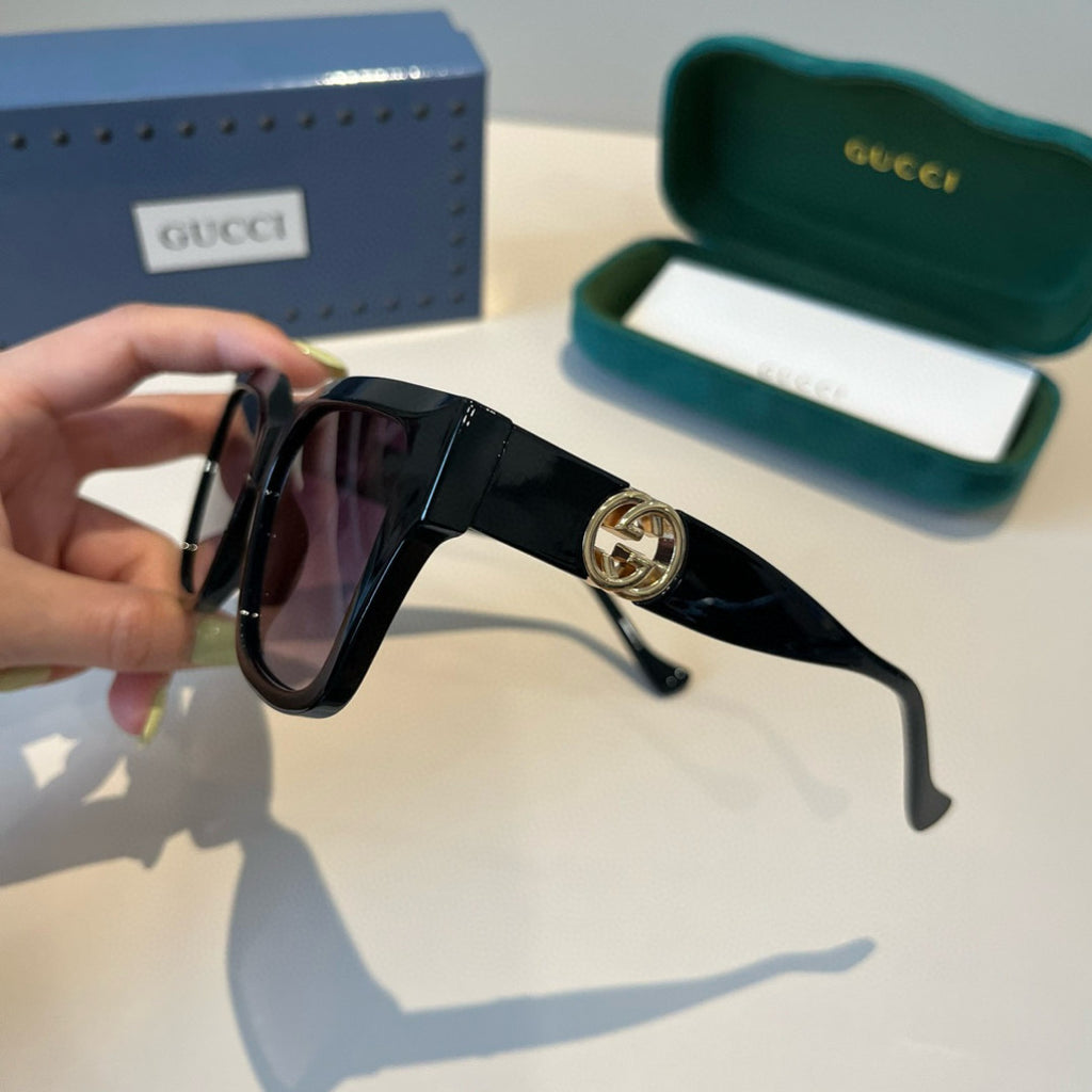 Gucci Oversized Black Lens Sunglasses for Men & Women - 486343 - detail image 9