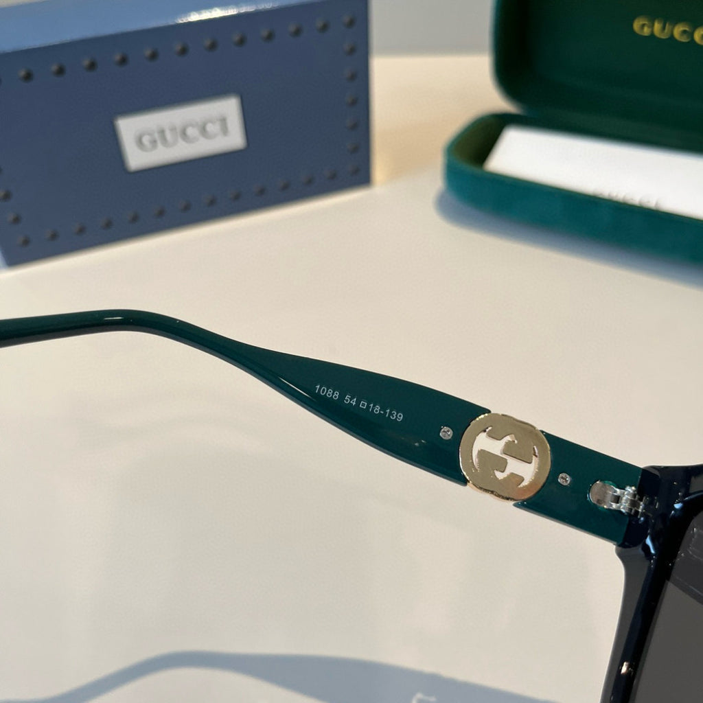 Gucci Oversized Black Lens Sunglasses for Men & Women - 448858 - detail image 9