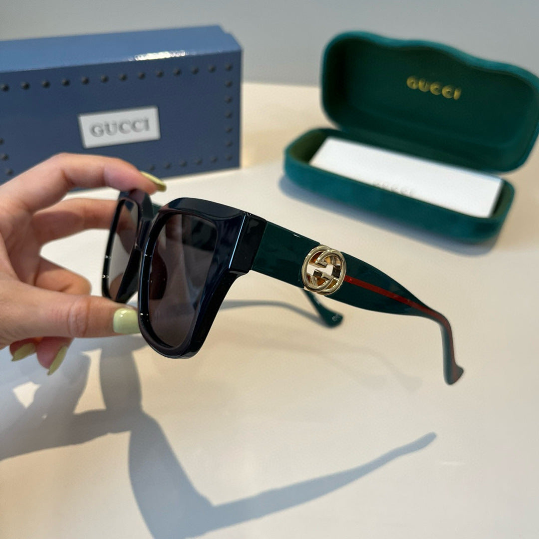 Gucci Oversized Black Lens Sunglasses for Men & Women - 486344 - detail image 4