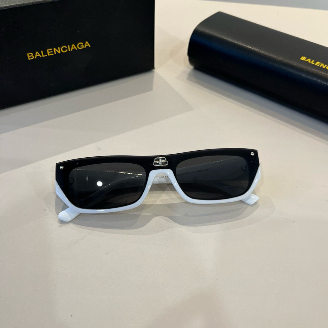 Balenciaga Rectangular Silver Lens Sunglasses for Men & Women - 487500 - detail image 6