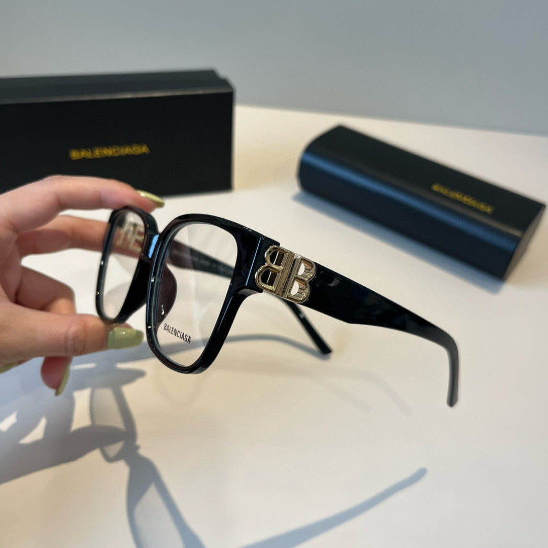 Balenciaga Folding Square Black Lens Sunglasses for Men & Women - 487501 - detail image 4