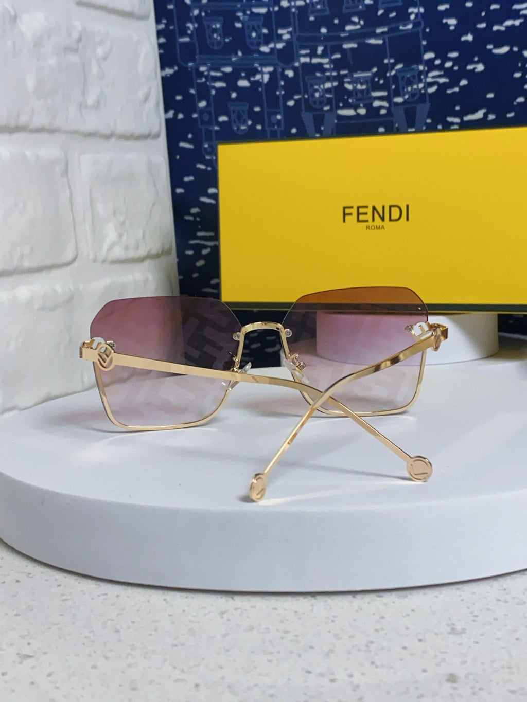 Fendi Fashion Silver Lens Sunglasses for Men & Women - 935320 - detail image 3