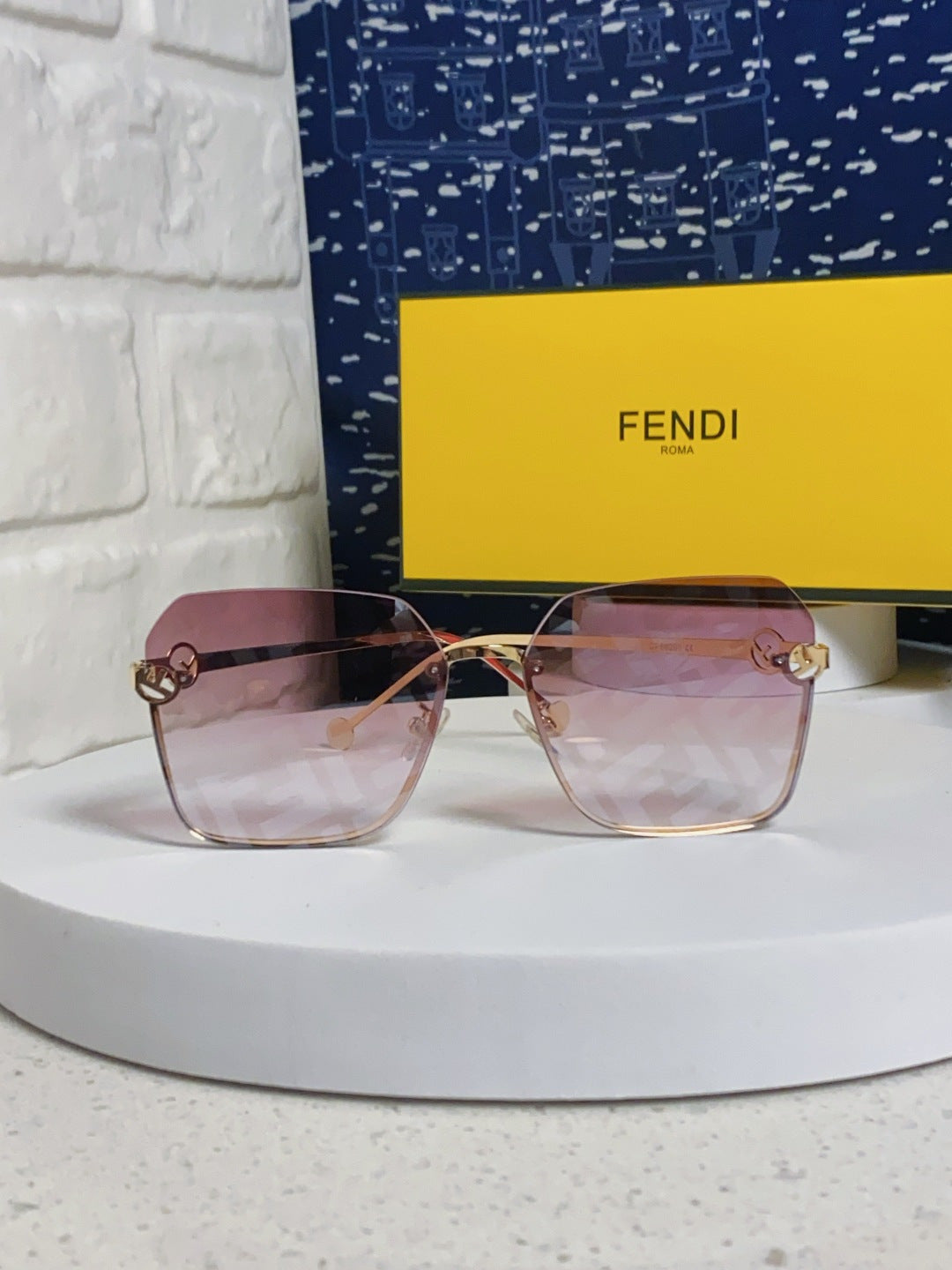 Fendi Fashion Silver Lens Sunglasses for Men & Women - 935320 - detail image 2