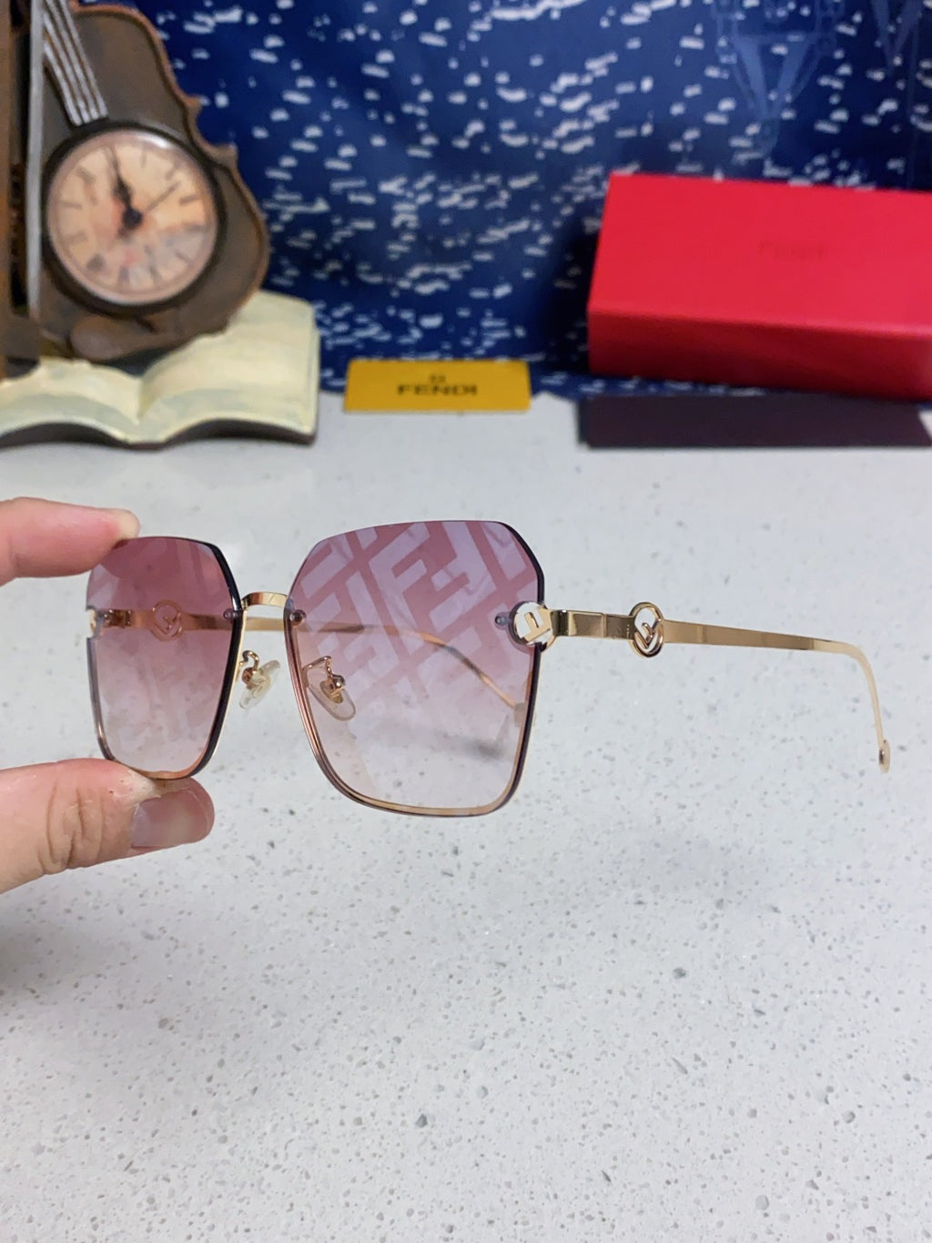 Fendi Fashion Silver Lens Sunglasses for Men & Women - 935320 - detail image 6