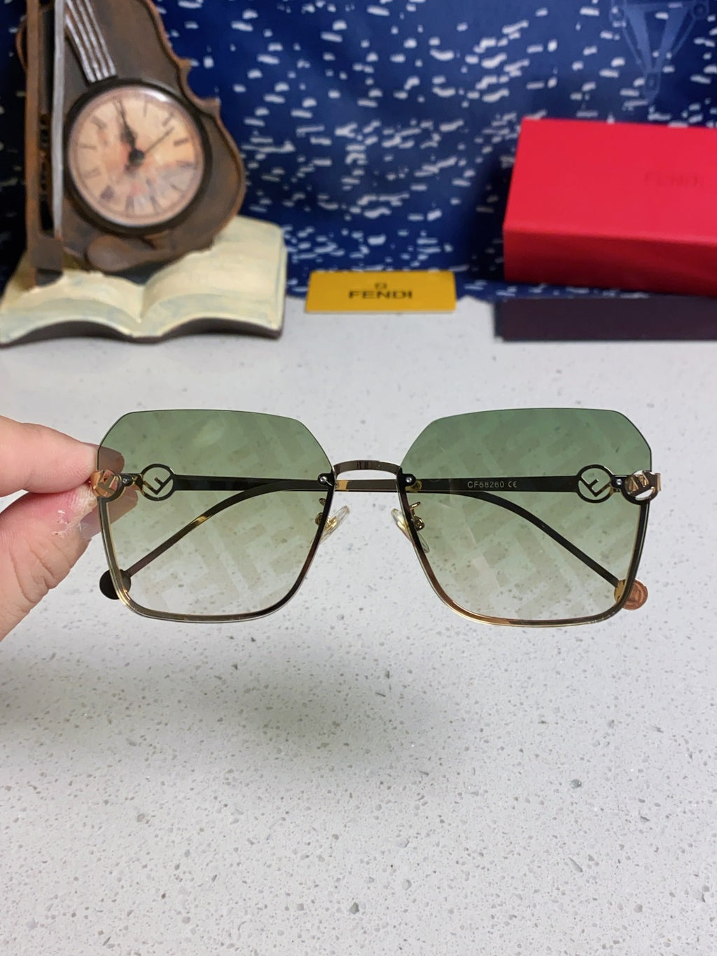 Fendi Fashion Silver Lens Sunglasses for Men & Women - 935322 - detail image 4