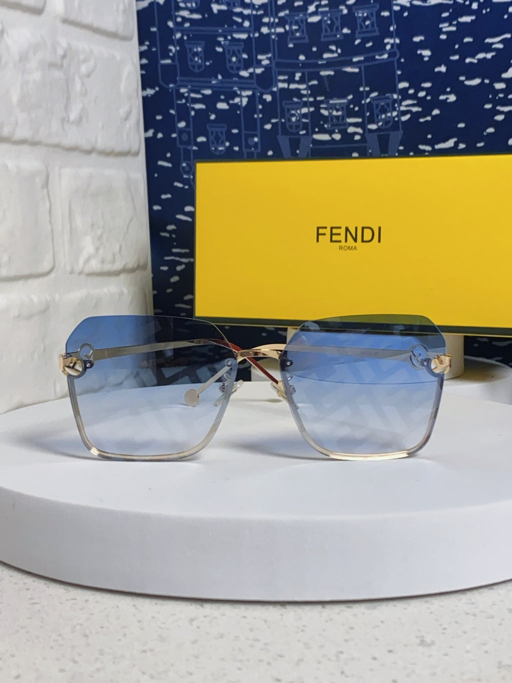 Fendi Fashion Blue Lens Sunglasses for Men & Women - 935323 - detail image 2