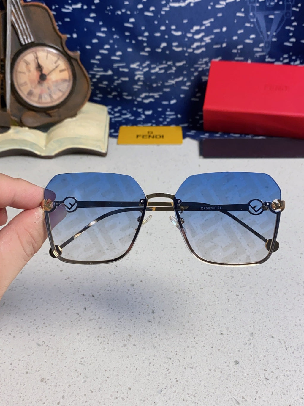 Fendi Fashion Blue Lens Sunglasses for Men & Women - 935323 - detail image 4