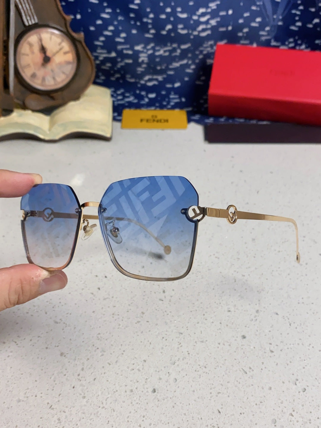 Fendi Fashion Blue Lens Sunglasses for Men & Women - 935323 - detail image 6