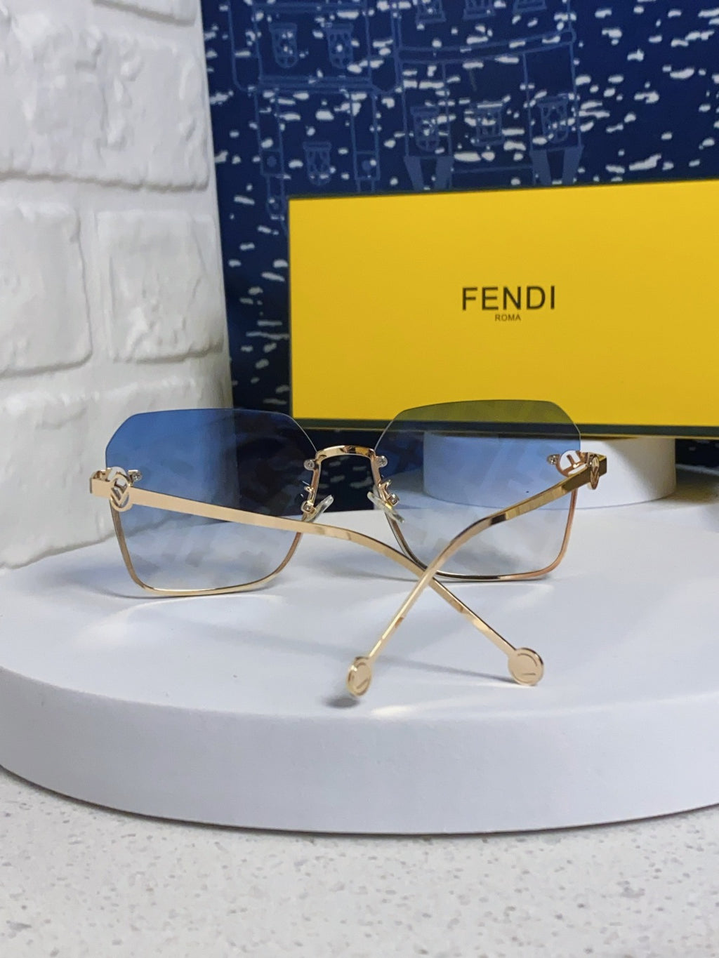 Fendi Fashion Blue Lens Sunglasses for Men & Women - 935323 - detail image 3