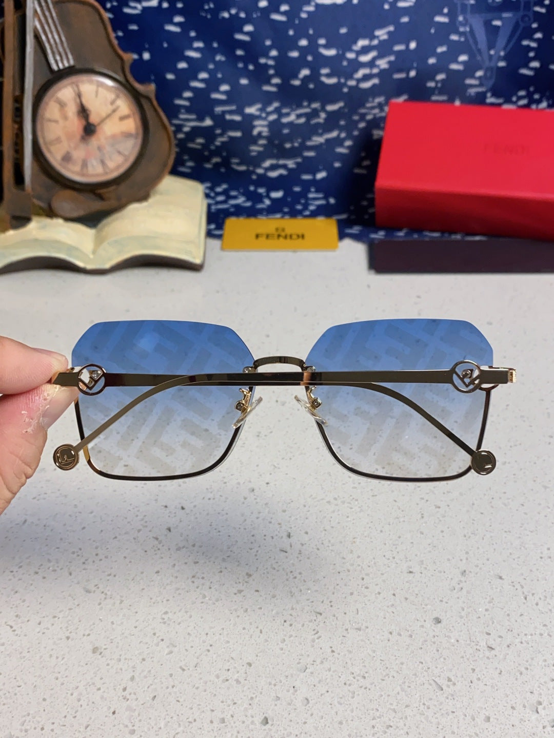 Fendi Fashion Blue Lens Sunglasses for Men & Women - 935323 - detail image 5