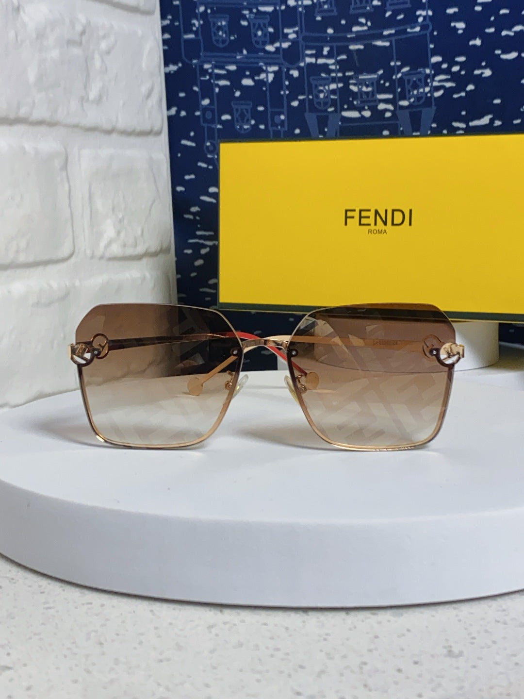 Fendi Fashion Brown Lens Sunglasses for Men & Women - 935324 - detail image 2