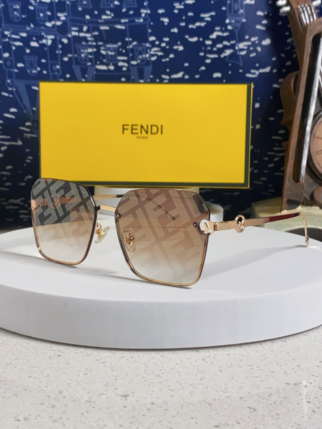 Fendi Fashion Brown Lens Sunglasses for Men & Women - 935324