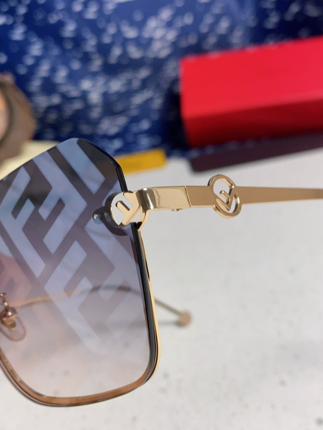 Fendi Fashion Silver Lens Sunglasses for Men & Women - 935325 - detail image 7