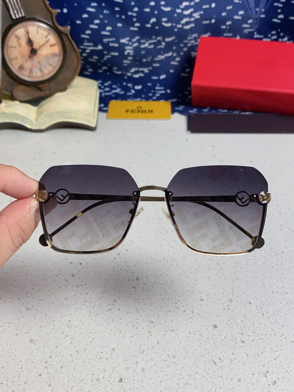 Fendi Fashion Silver Lens Sunglasses for Men & Women - 372468 - detail image 4